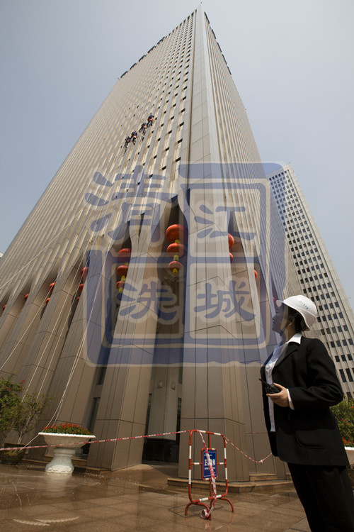 交通銀行—外墻清洗項(xiàng)目