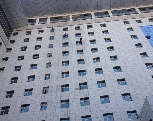 武漢外墻清洗-市政大樓